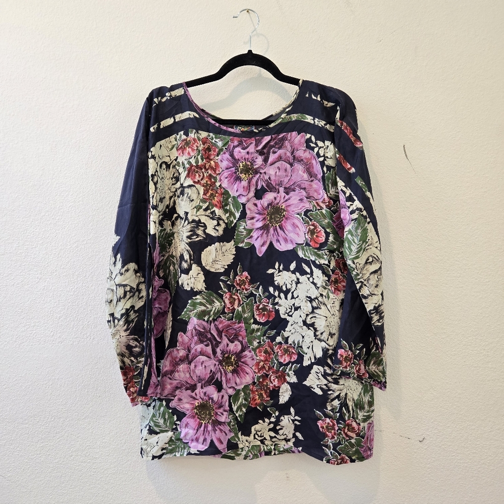 Johnny Was floral Tunic sz M